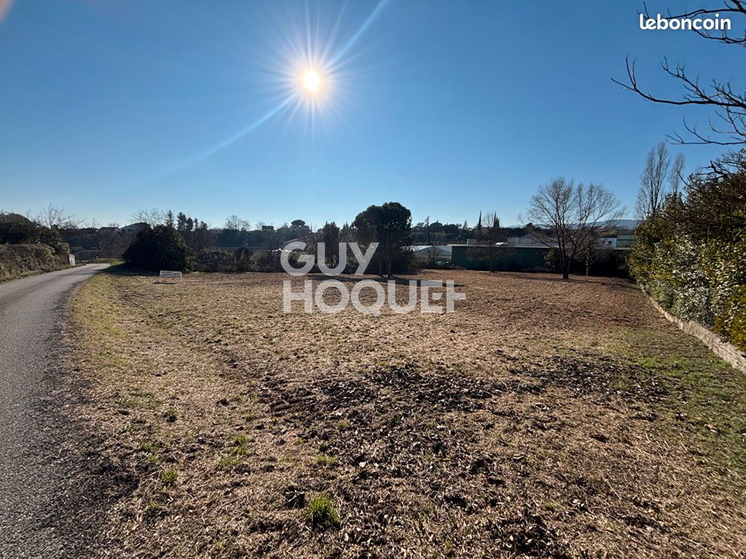 Terrain 2800 m² · à Aubenas · 2 800 m² · 175 000 €