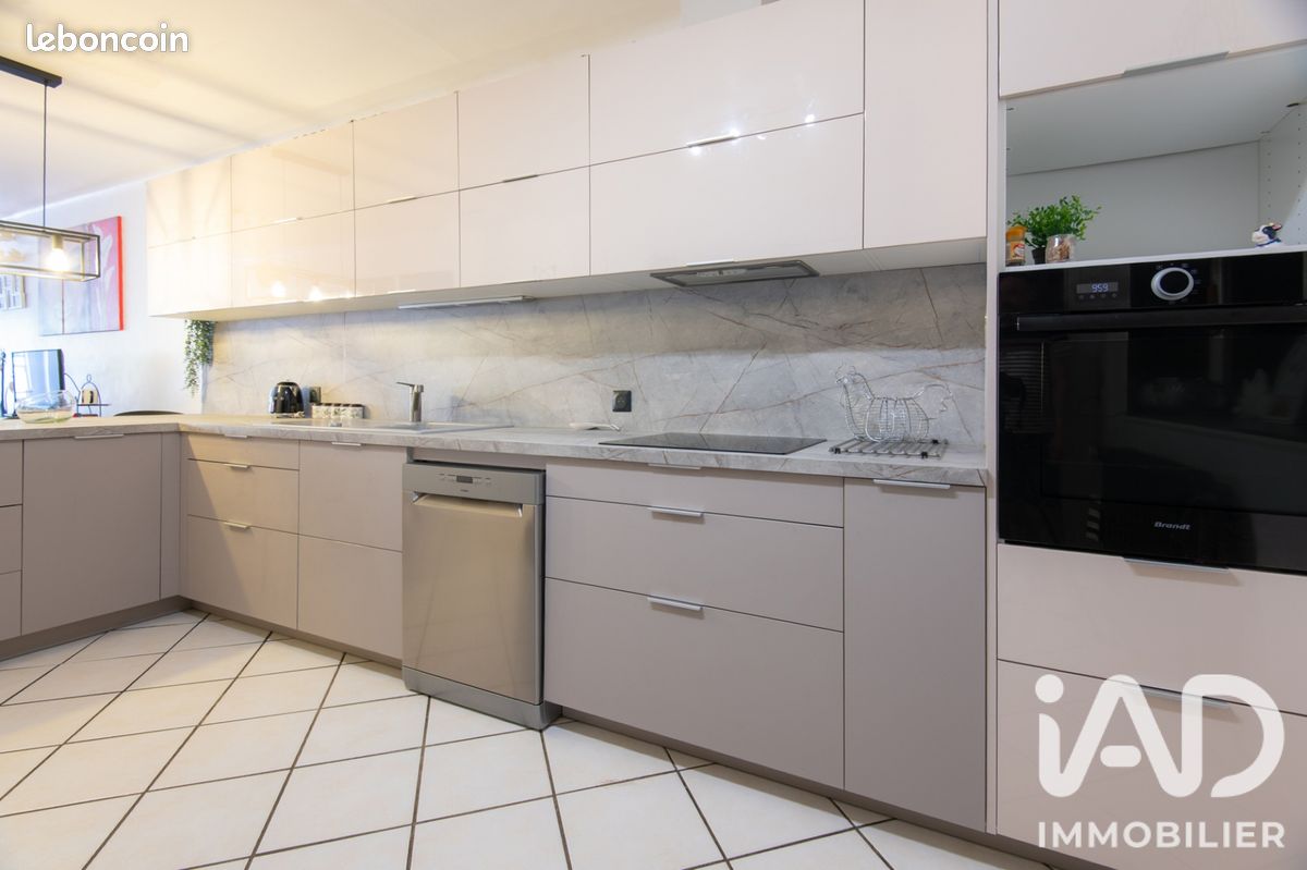 Maison 6 pièces 247 m² · à Augny · 247 m² · 399 000 €