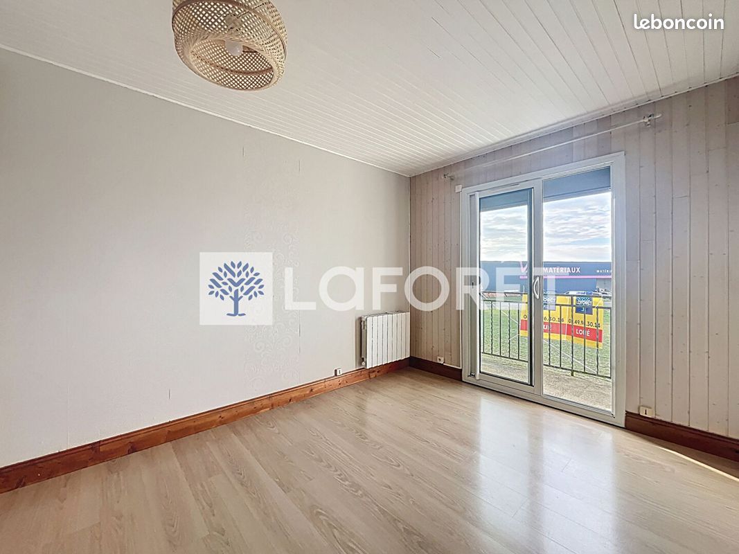 Appartement 1 pièce 35 m² · à Louzy · 35 m² · 360 €