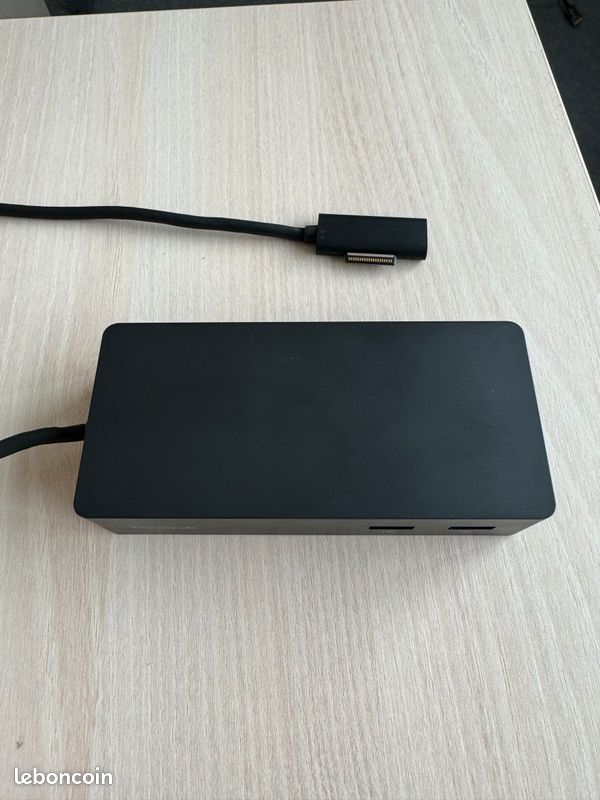 Surface dock 1 (image 1)