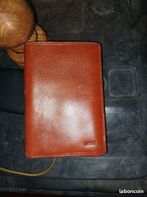 Porte-feuille (image 1)