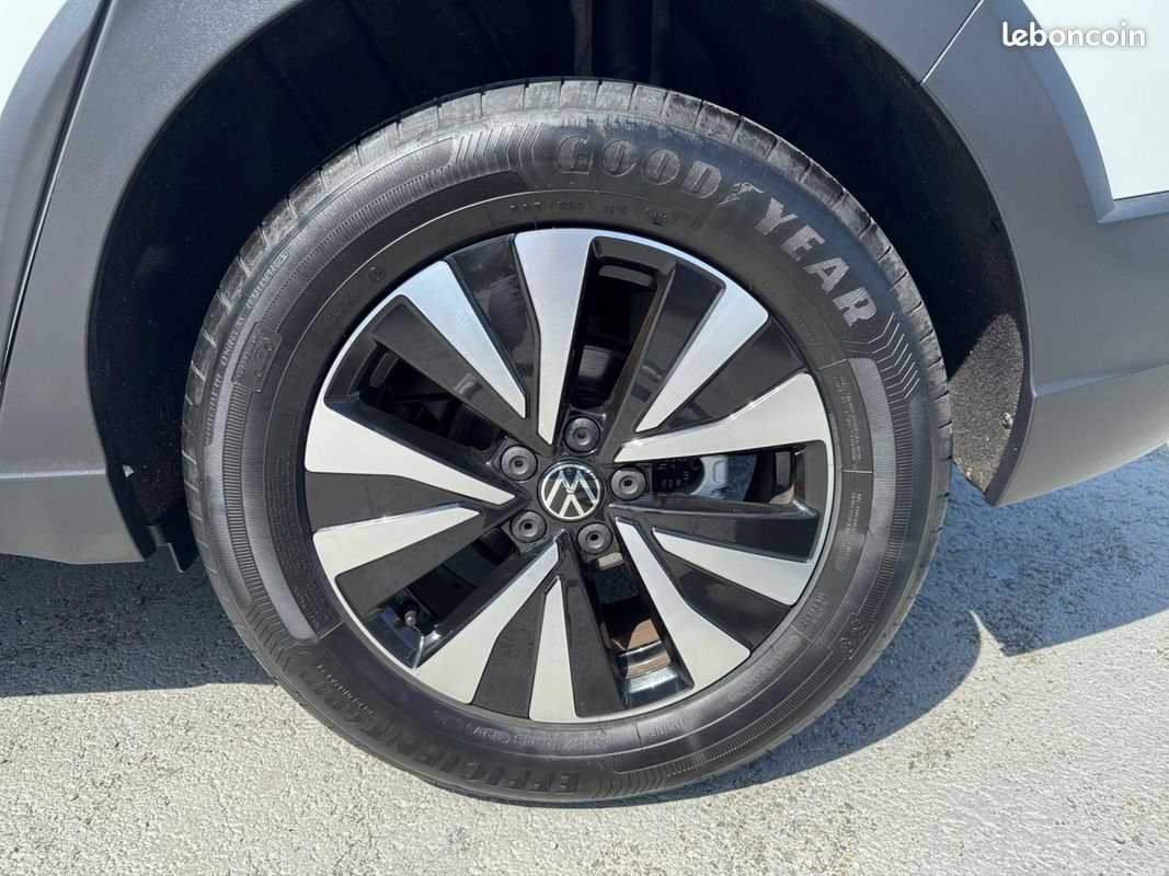 VOLKSWAGEN Taigo 1.0 TSI 110 DSG7 Life (image 16)