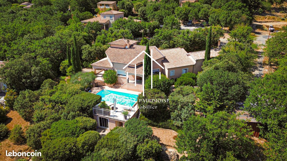 Maison 5 pièces 204 m² · à Ruoms · 204 m² · 565 000 €