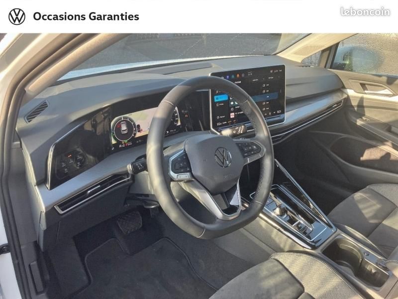 Volkswagen Golf 1.5 eHybrid 204ch Style DSG6 (image 8)
