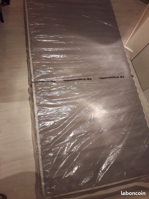 Matelas ressort 90x190 + Sommier ferme avec lattes en bois Neuf encore dans le plastique (image 2)