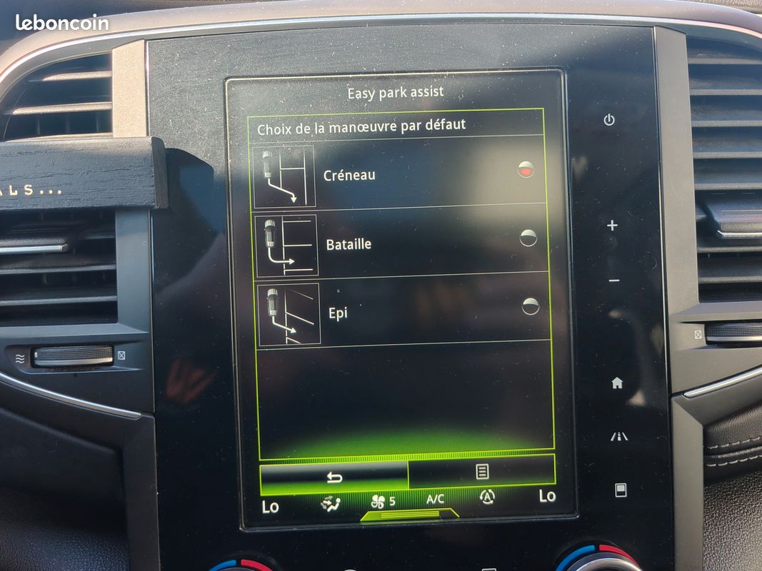 RENAULT Talisman ESTATE 1.6 DCi 160 CH INITIALE PARIS BVA / 4CONTROL / FULL OPTIONS / SOUND BY BOSE (image 38)
