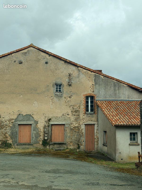 Maison 5 pièces 100 m² · à Saint-Mesmin · 100 m² · 40 000 €