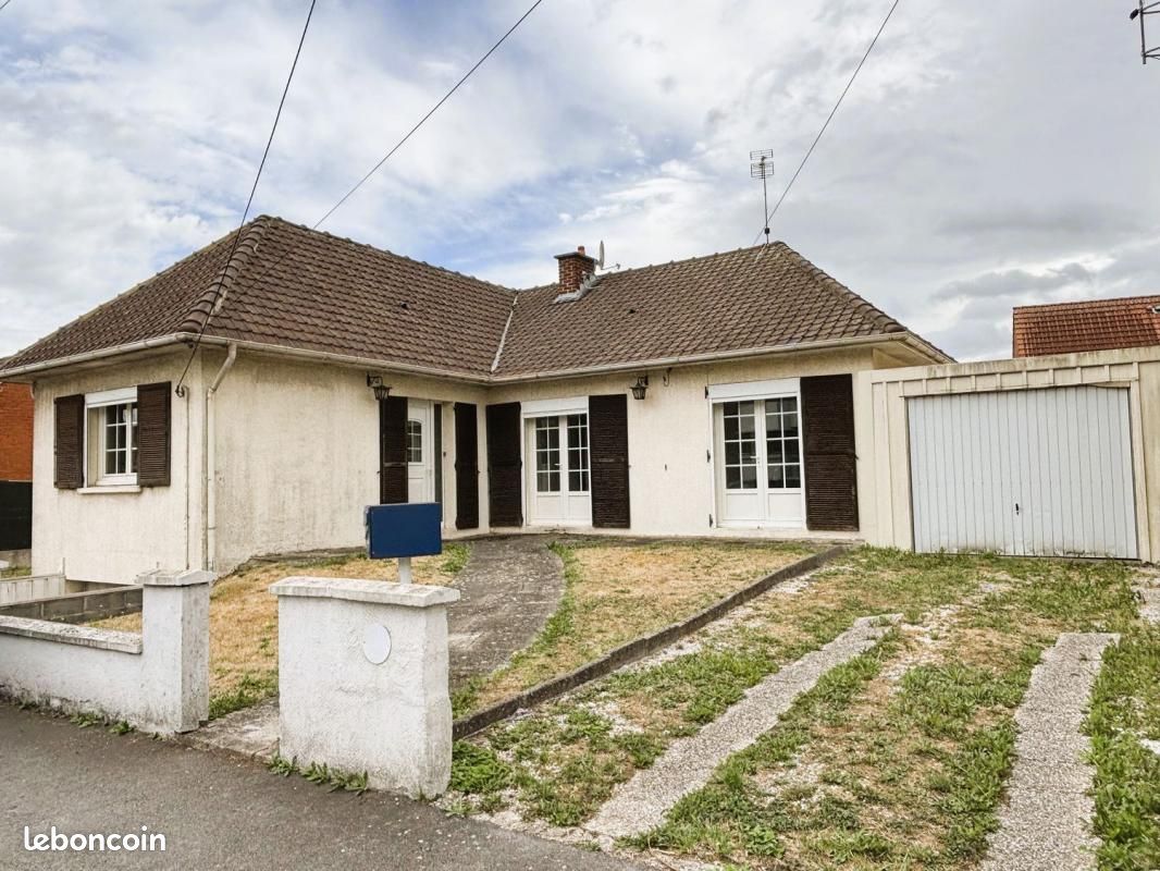 Maison 4 pièces 94 m² · à Aubry-du-Hainaut · 94 m² · 1 100 €/mois