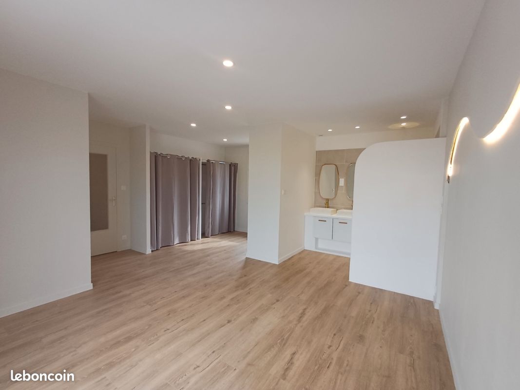 Maison 5 pièces 154 m² · à Monistrol-sur-Loire · 154 m² · 295 000 €