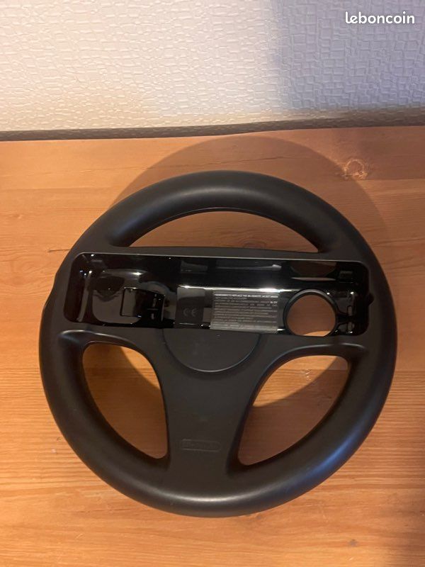 Volant Nintendo Wii Officiel - Noir (modèle Blanc?) - Accessoire Occasion