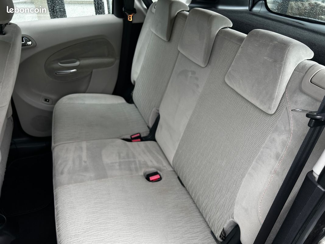 Citroën C3 Picasso 1.6 VTI 120CH Exclusive / MOTEUR NON PURETECH (image 8)