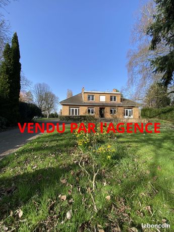 Pavillon 9 pièces 266 m²