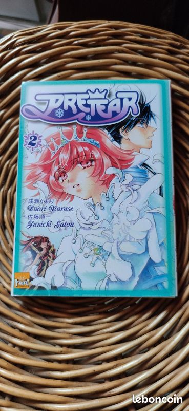 Lot livre manga pretear 1 et 2 (image 2)