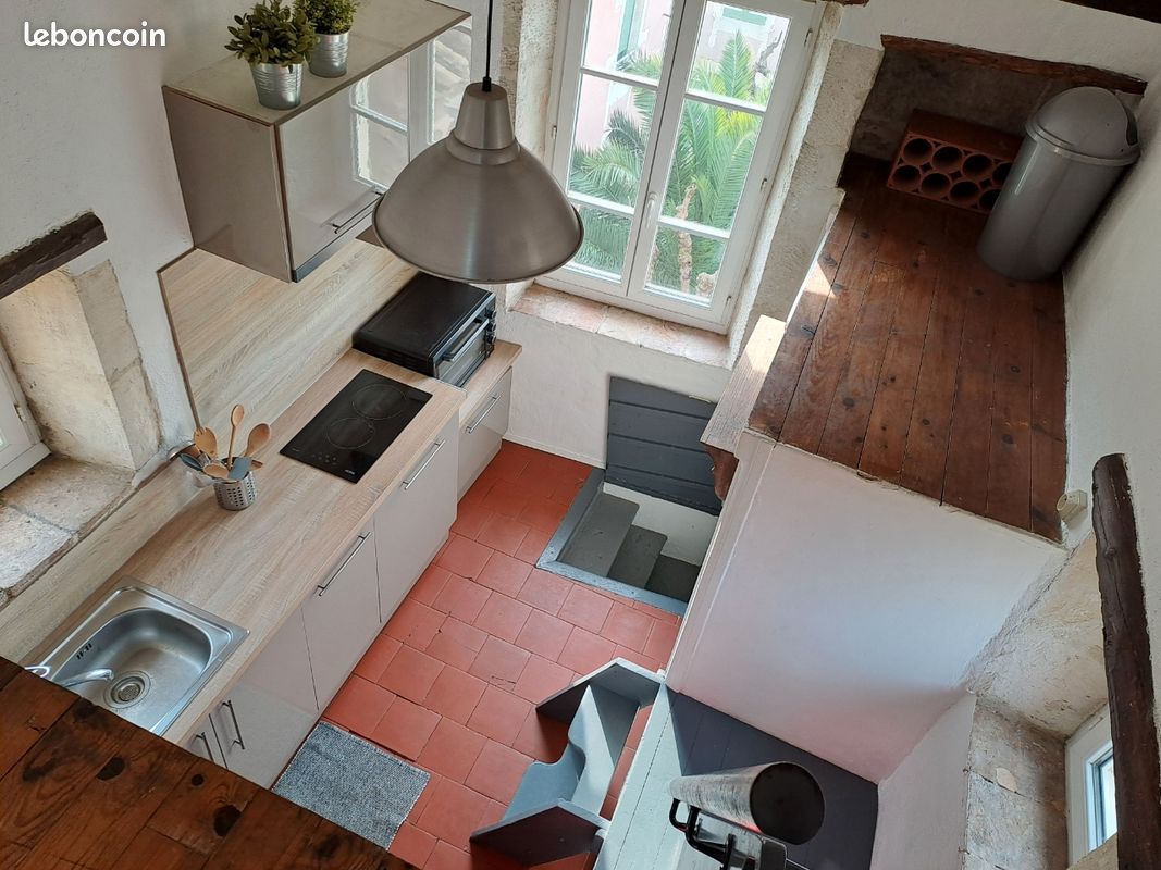 Appartement 1 pièce 17 m² · à Nîmes · 17 m² · 490 €/mois