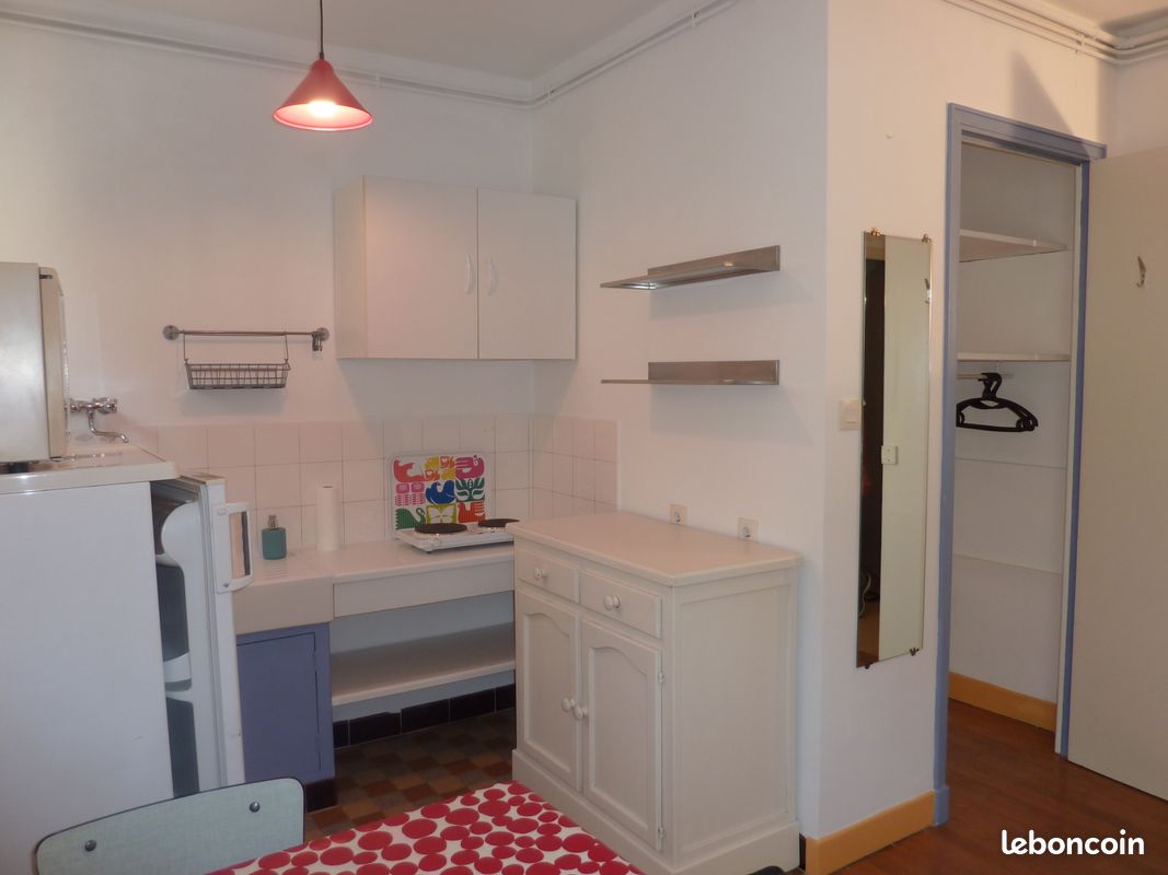 Appartement 1 pièce 25 m² · à Grenoble · 25 m² · 555 €