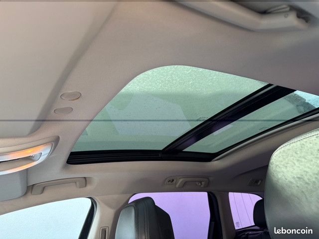 Volvo XC60 D5 AWD 215CH XENIUM GEARTRONIC (image 6)