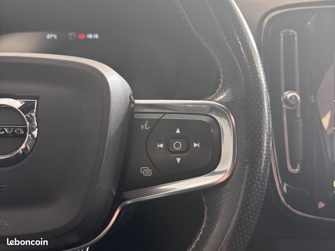 VOLVO XC40 T5 Recharge 180+82 ch DCT7 R-Design (image 20)