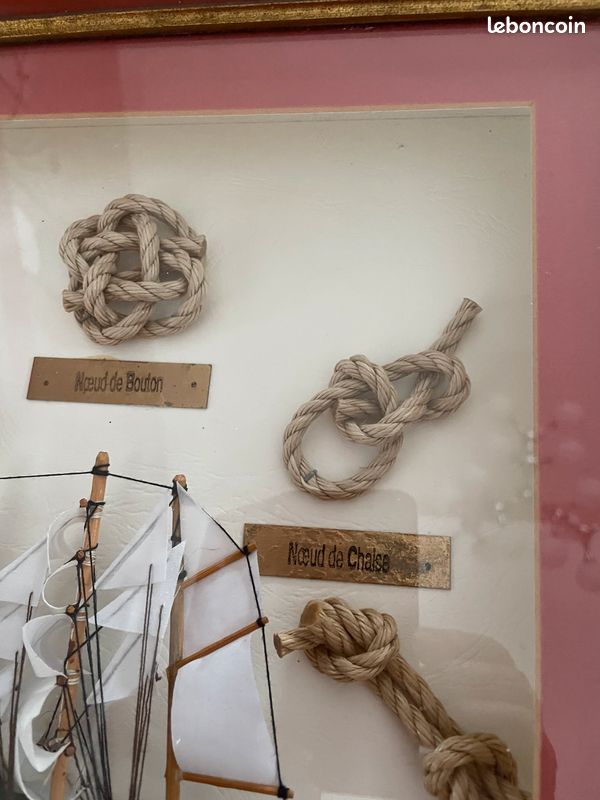 Cadre vitrine bateau avec noeuds (image 2)