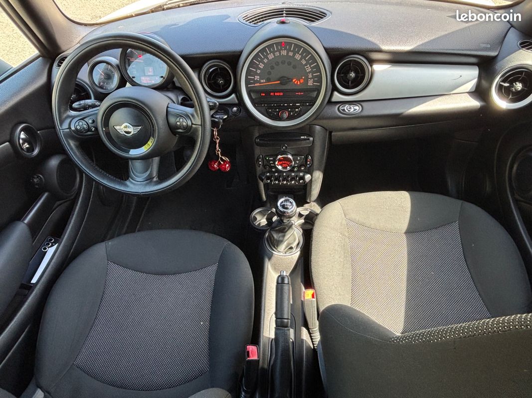 MINI CABRIO ONE 98CH CABRIO PACK SALt (image 12)