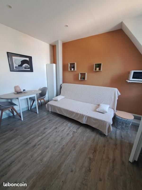 Appartement 1 pièce 16 m² · à Lons-le-Saunier · 16 m² · 380 €/mois