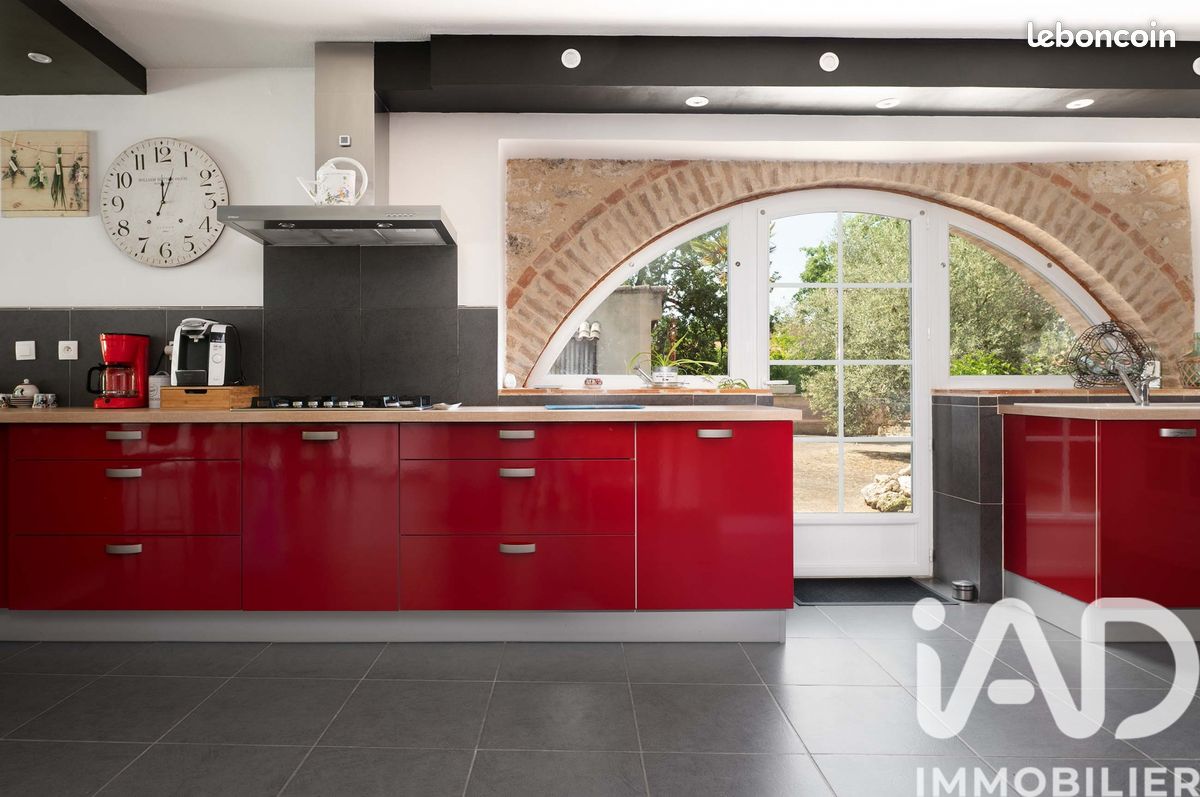 Propriété 8 pièces 387 m² (image 17)