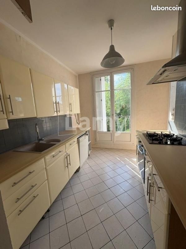 Appartement 3 pièces 78 m² · à Metz · 78 m² · 860 €