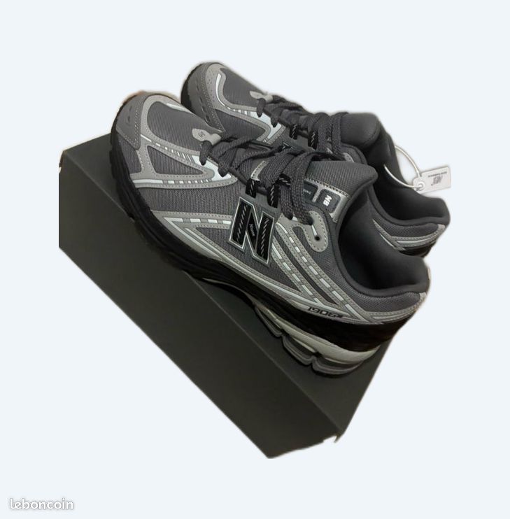 New balance (image 1)