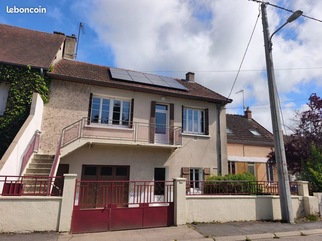 Maison 3 pièces 56 m² · à Luzy · 56 m² · 67 000 €