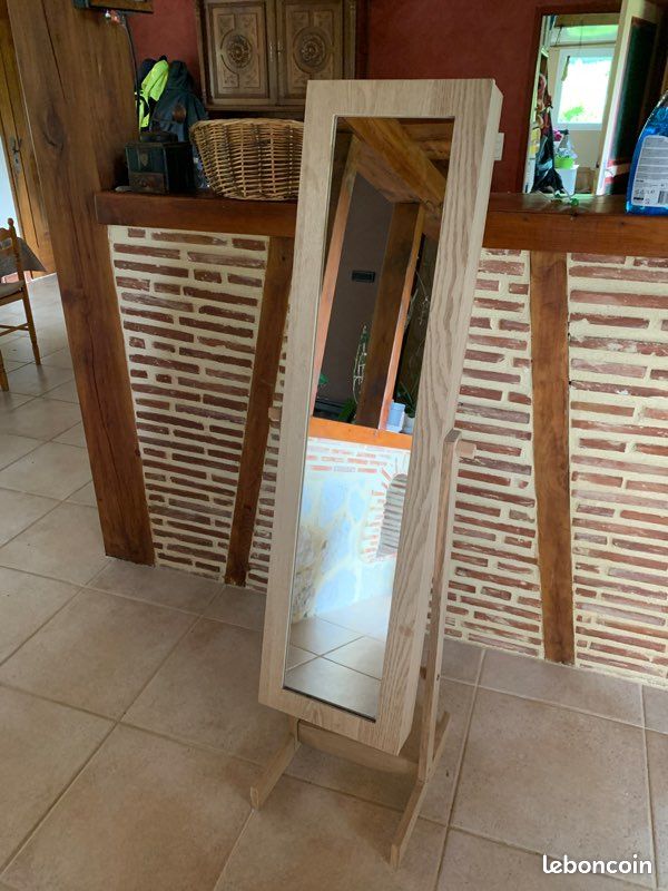 Miroir avec rangement (image 1)