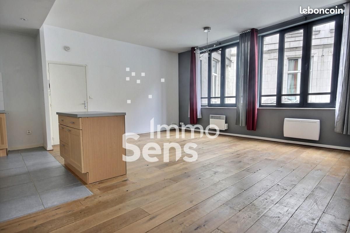 Appartement 2 pièces 67 m² · à Lille · 67 m² · 930 €