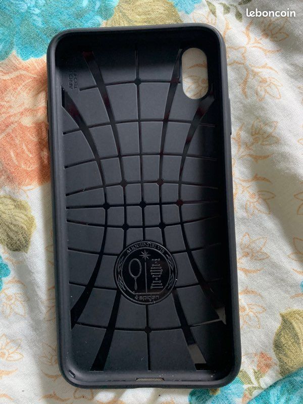 Coque iPhone XS Max noir (image 1)