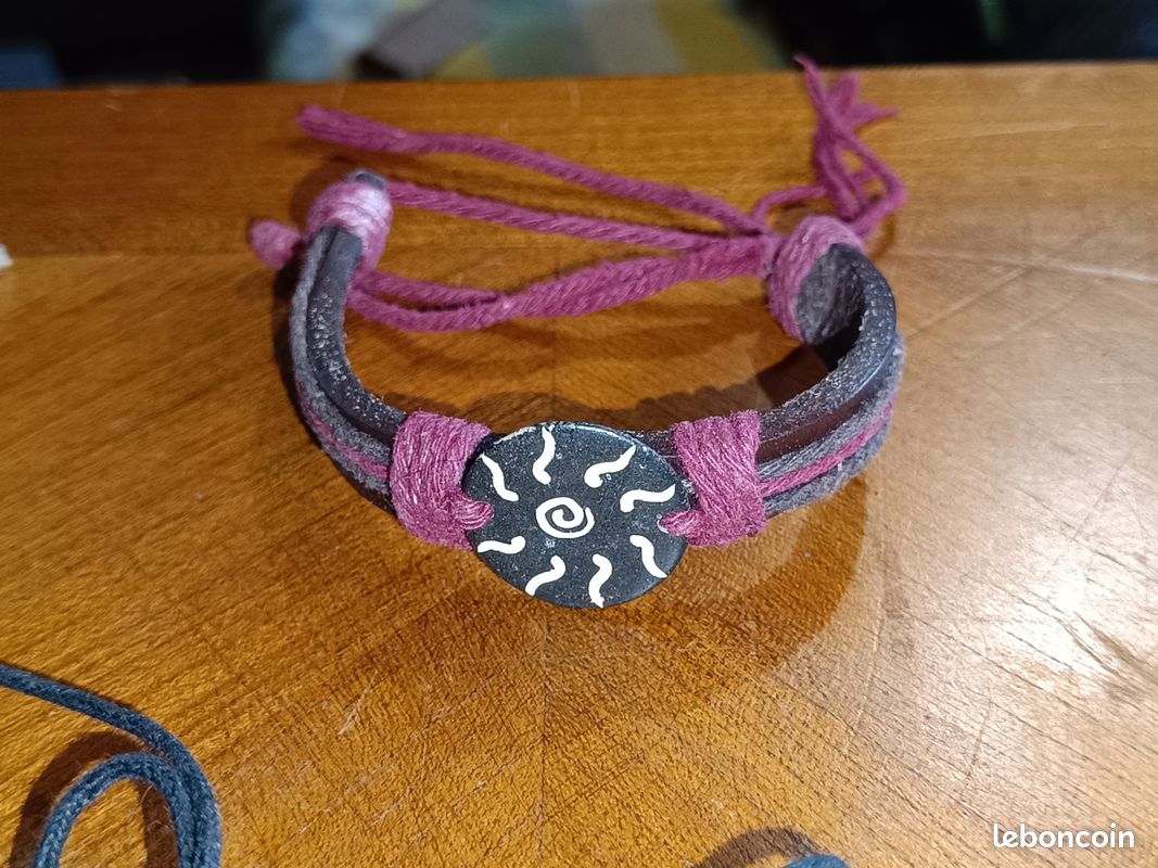 Lot de bijoux fantaisie (image 10)