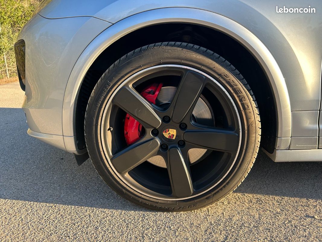 PORSCHE CAYENNE 3.6 V6 440 ch GTS Tiptronic A Francais Suivi Porsche PDLS Pack Chrono Toit Ouvrant Carplay Garantie (image 21)