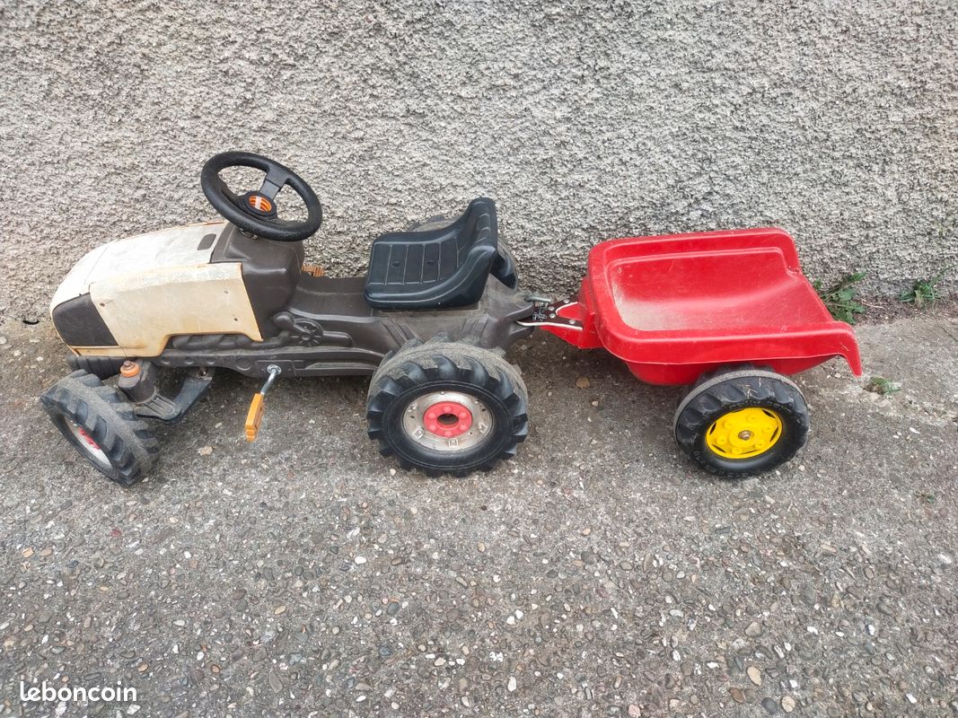 Tracteur avec remorque (image 1)