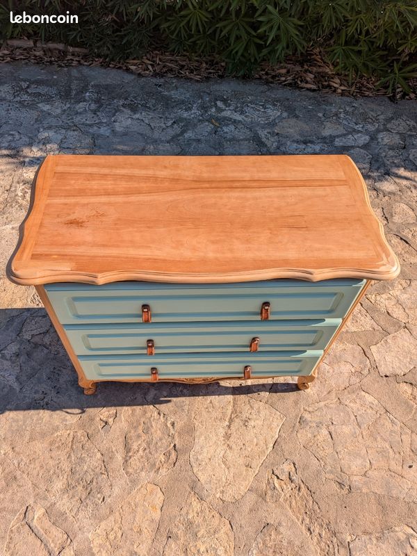 Commode (image 2)