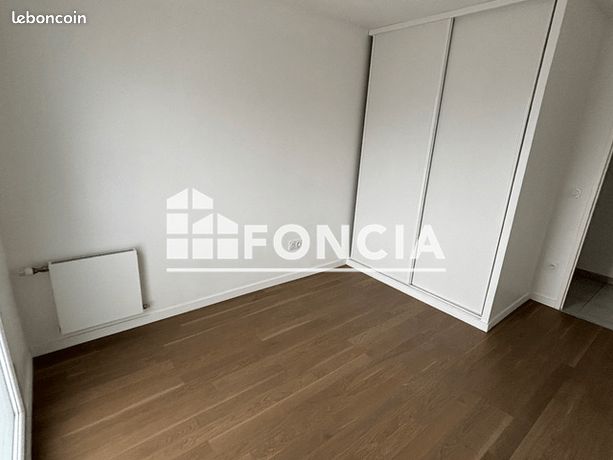 https://img.leboncoin.fr/api/v1/lbcpb1/images/36/e4/6b/36e46b6801b948dd7dbb93d7da020f2cd6ce258b.jpg?rule=ad-image