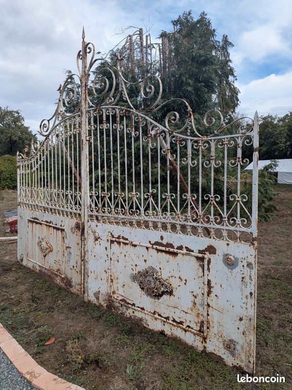 Grille portail de 1834 ancien fer forgé largeur 4 merres (image 2)