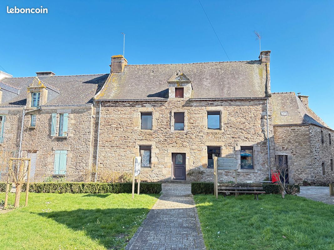 Immeuble 98 m² · à Noyal-Muzillac · 98 m² · 128 160 €