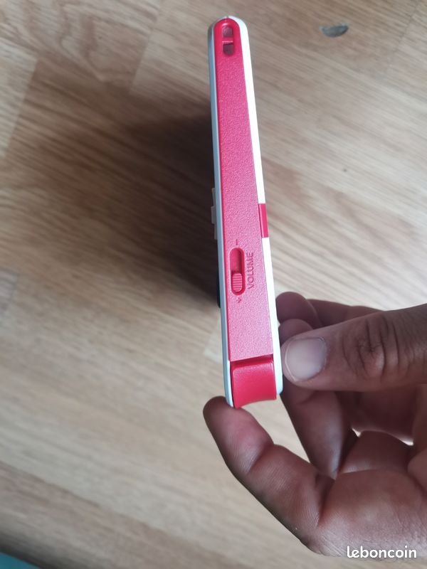Nintendo 2Ds (image 4)