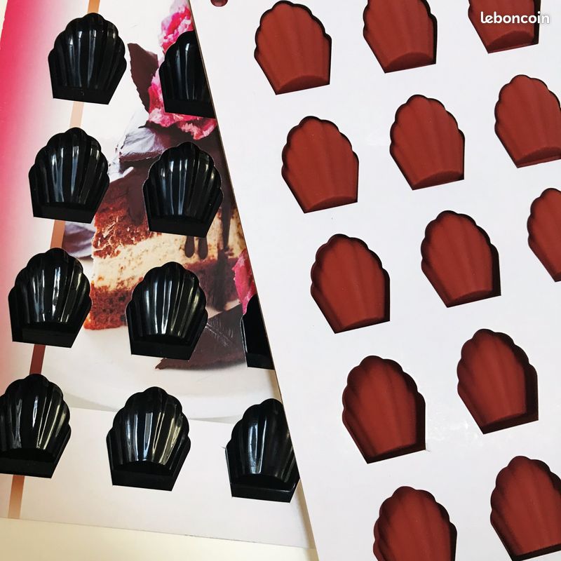 Moule silicone 15 madeleines, Neuf et emballé (image 2)