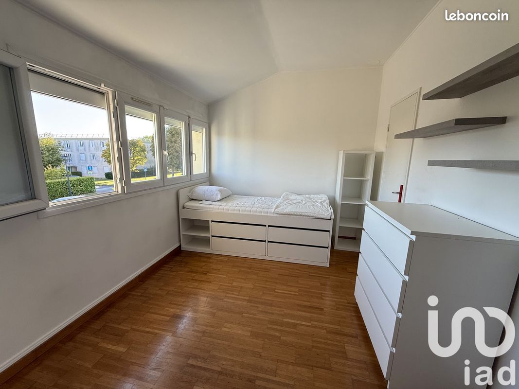 Maison a louer montigny-le-bretonneux - 5 pièce(s) - 98 m2 - Surfyn