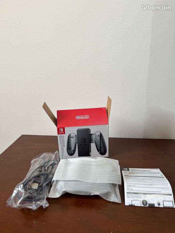 Nintendo Switch Oled + jeu & accéssoires (image 11)