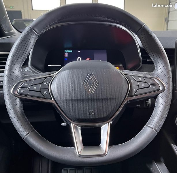 Renault Clio 1.0 TCE 90 TECHNO 15.990 HT PRIX SPECIAL VENTE EXPORT ALGERIE/TUNISIE (image 12)