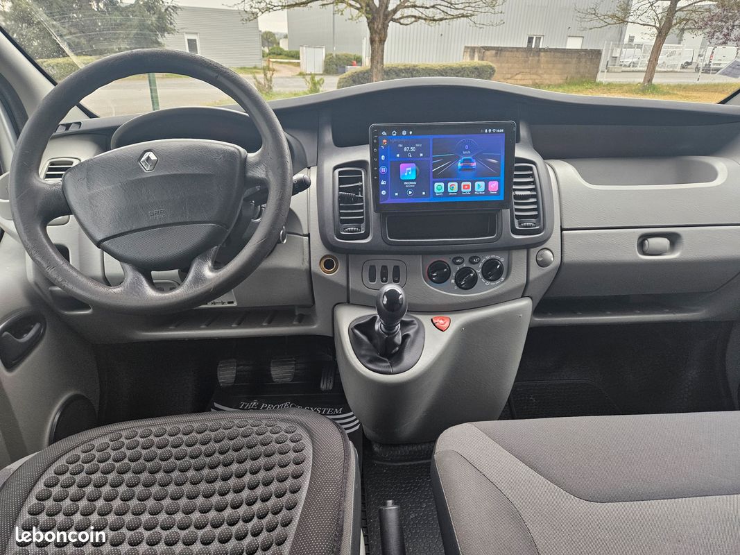 Renault TRAFIC II PASSENGER 2.0 DCI 115CH 9PL. Bon Etat... (image 13)