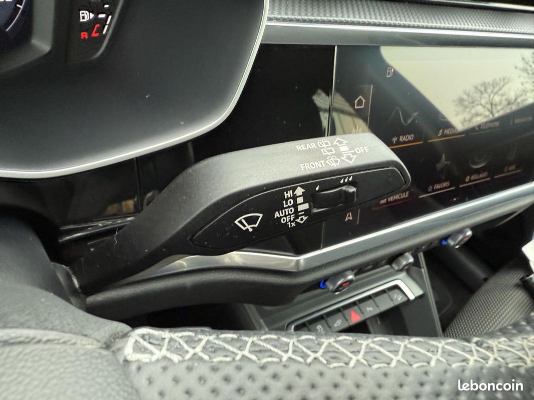 AUDI Q3 45 TFSIe 245 ch S tronic 6 S line (image 24)
