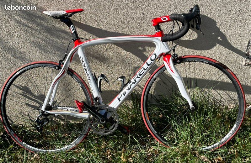 Vélo Pinarello Dogma carbone (image 1)
