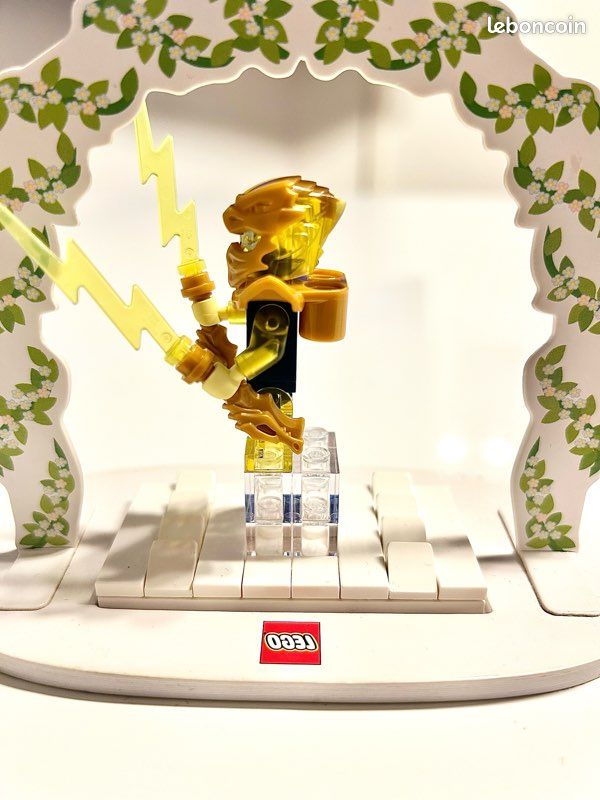 LEGO Ninjago / Crystalized - Figurine Jay (Golden Dragon) - njo797 - Complet (image 4)