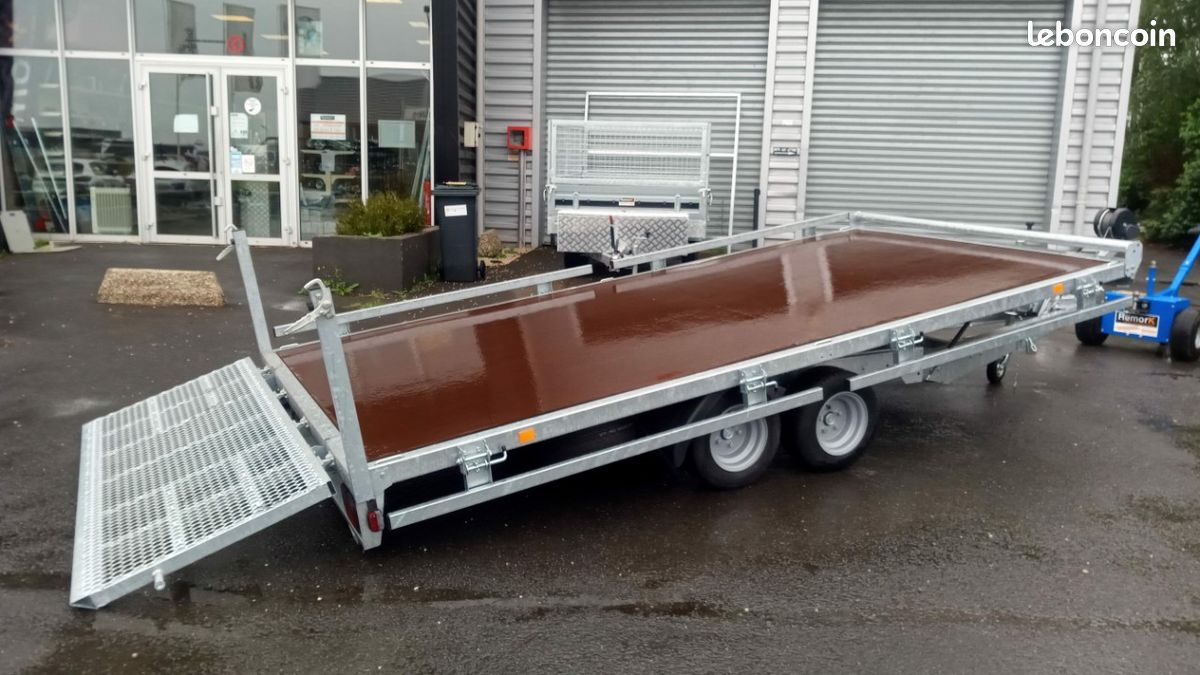 DESTOCKAGE - Plateau basculant double essieux - 2700 kg (image 3)