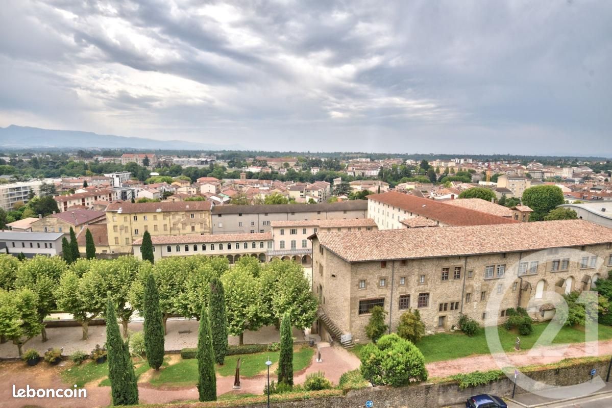 Appartement 4 pièces 77 m² · à Romans-sur-Isère · 77 m² · 160 000 €