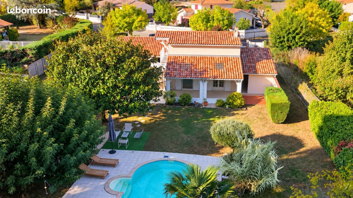 Maison 5 pièces 128 m² · à Sainte-Eulalie · 128 m² · 418 000 €